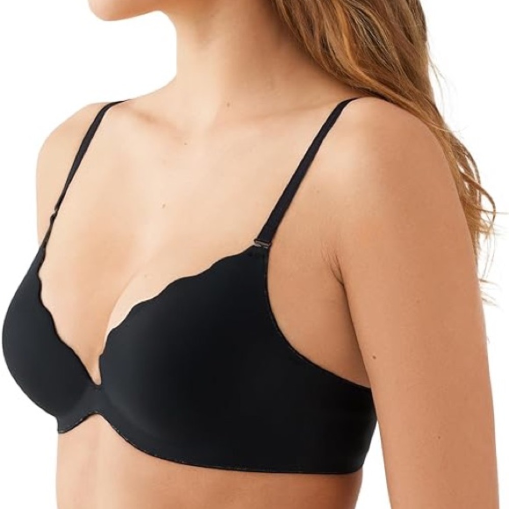 Smooth Scalloped Edge Black T-Shirt Bra